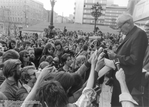 Διάσημη φωτογραφία του Μαρκούζε από ομιλία του την δεκαετία του 60